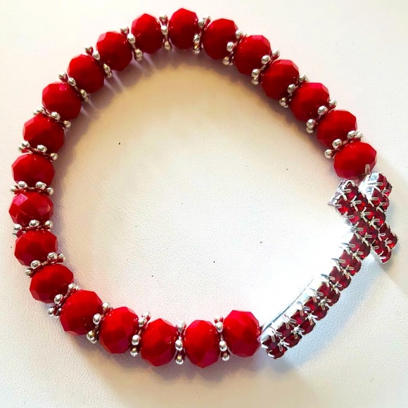 💜3/$30 Stretch Red Beaded Bracelet with Crystal Cross - Picture 1 of 6